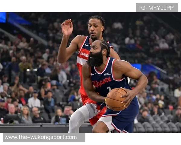 哈登下半场状态低迷全场仅得20分表现令人失望 哈登下半场状态低迷全场仅得20分表现令人失望